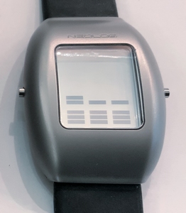 Dsign Neolog model A2411 Quartz