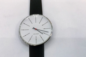 Arne Jacobsen Model Bankers Quartz