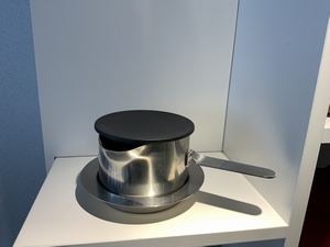 Stelton Sauskom met onderzetter